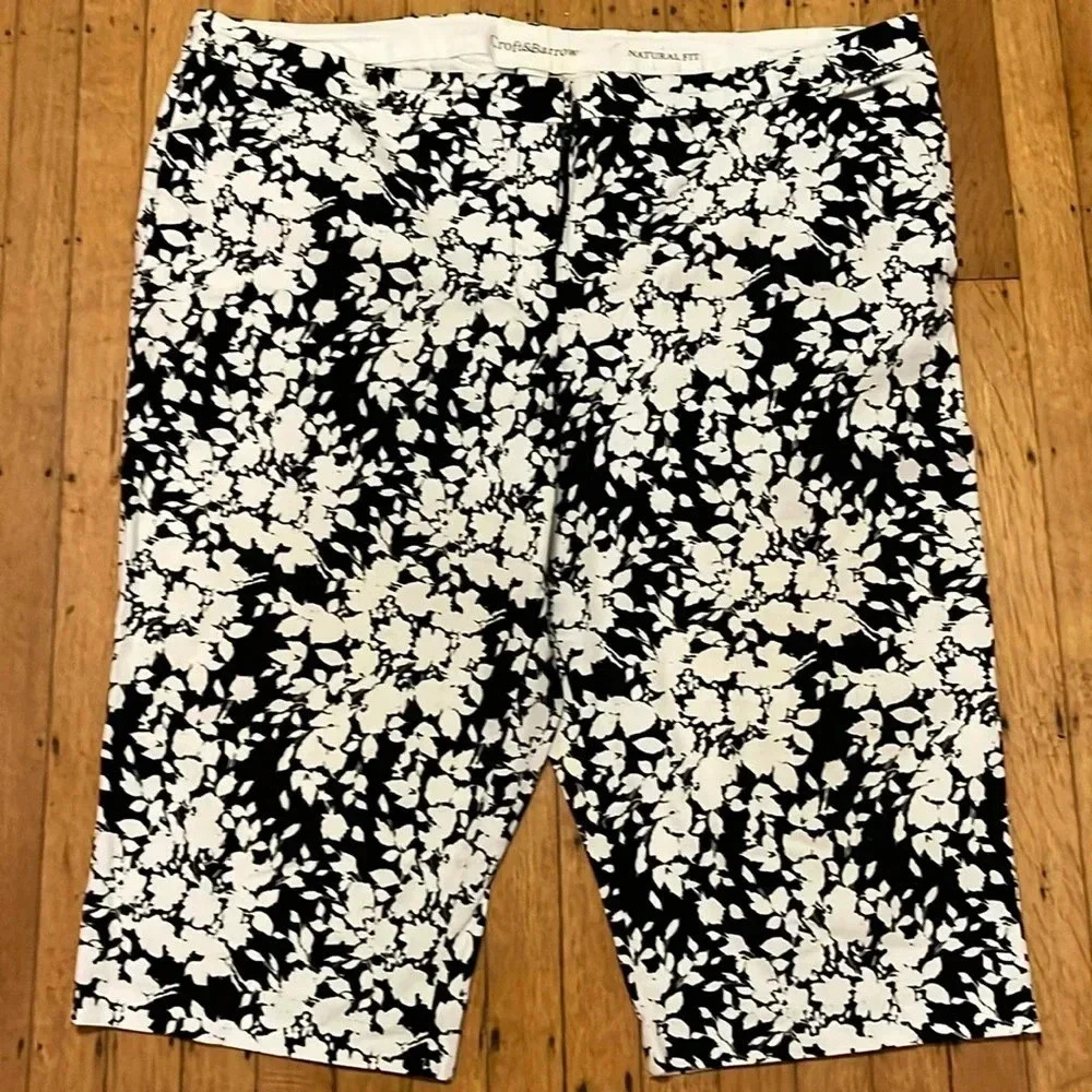 Floral Bermudas